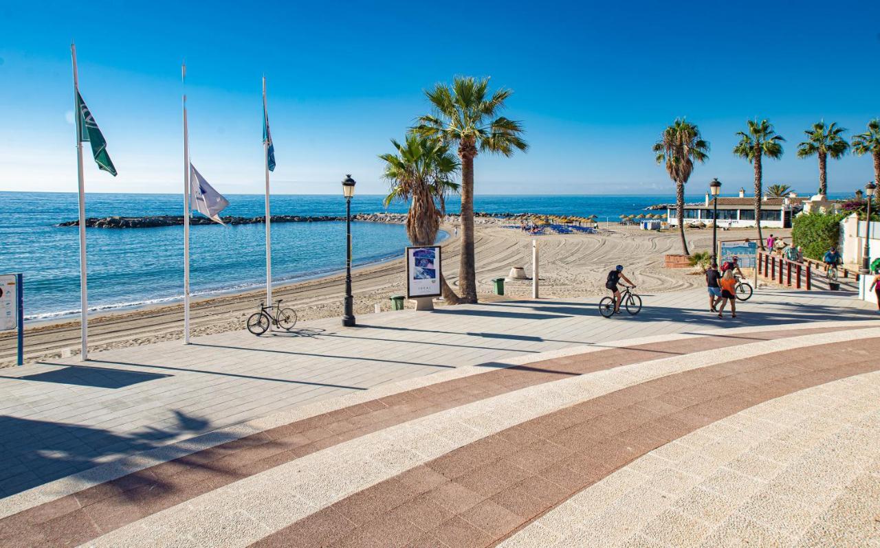 Modern Apartment - 2 Bedrooms, Beachside - Puerto Banus 马尔韦利亚 外观 照片