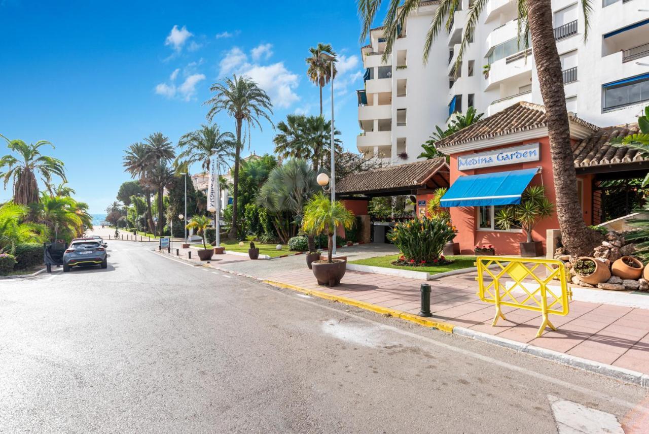 Modern Apartment - 2 Bedrooms, Beachside - Puerto Banus 马尔韦利亚 外观 照片